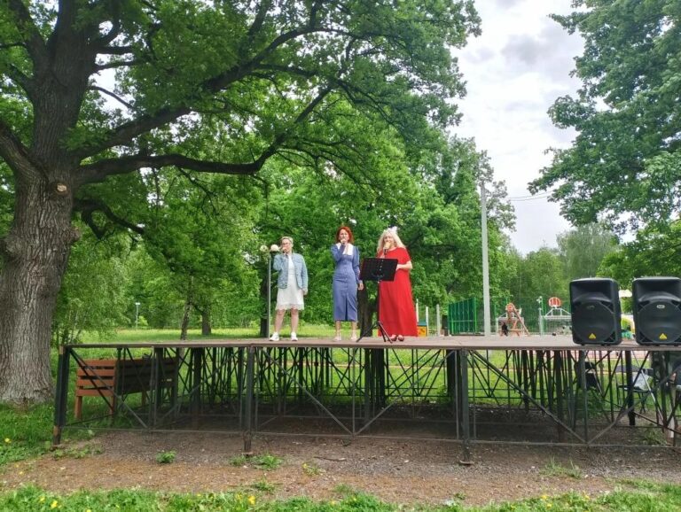 🍃☀️В минувшую субботу Дом культуры «Ровесник» провел увлекательное мероприятие в живописном парке «Дубки» м.о.Чехов