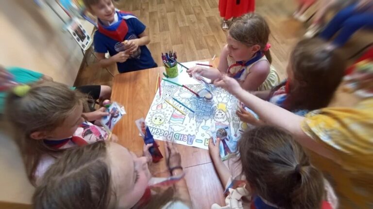 Праздничная развлекательная программа «Моя страна- Россия!»