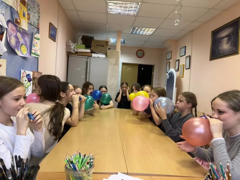 В ДК «Меридиан» м.о. Чехов, прошла конкурсная программа для детей и подростков «Весёлая планета Детство»