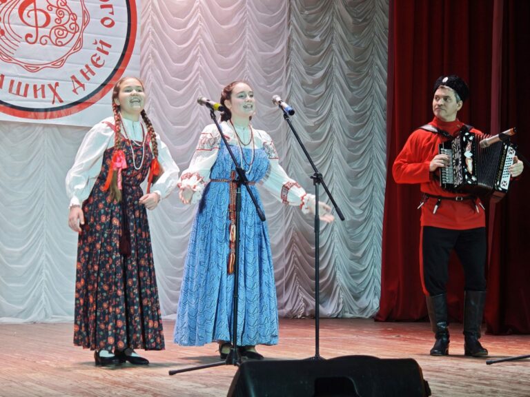 Участие в Открытом фестивале-конкурсе исполнителей народной песни «От Иоанна Грозного до наших дней» м.о.Чехов